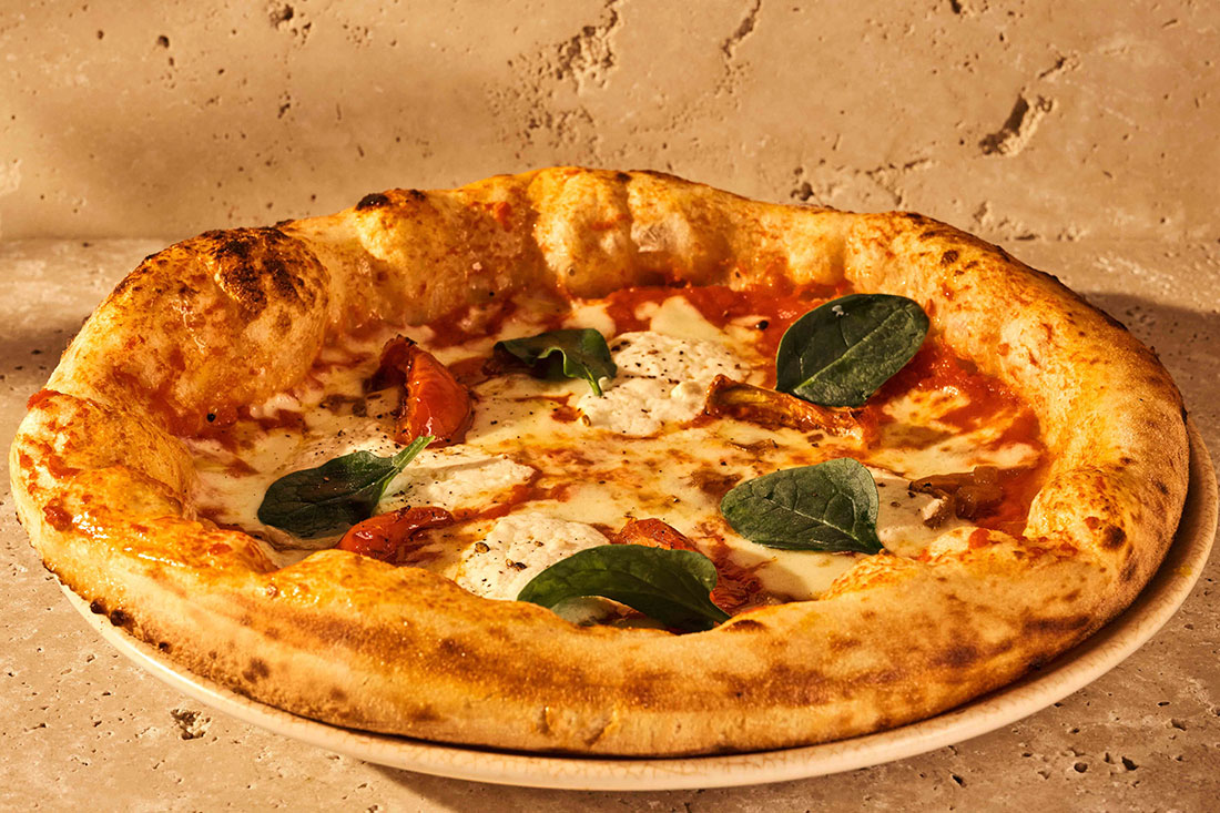 Pizza rústica al formaggio di capra