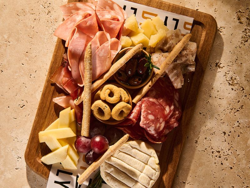 Tabla de embutidos y quesos italianos
