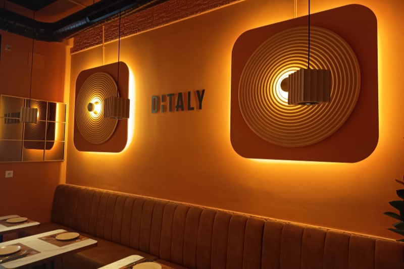 Comer pasta italiana en La Línea de la Concepción